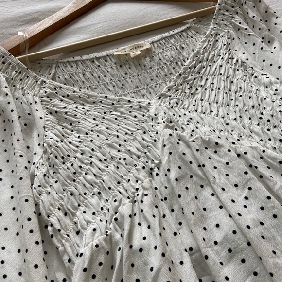 L. A Hearts polka dot blouse!! - Picture 3 of 4